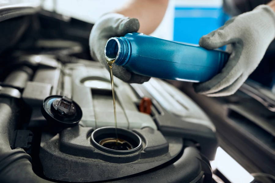 Benefits Of Regular Oil Change Service in Forest Lake, MN Benefits Of Regular Oil Change Service in Forest Lake, MN